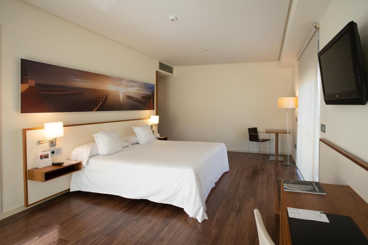 Primus Valencia Hotel Exterior photo